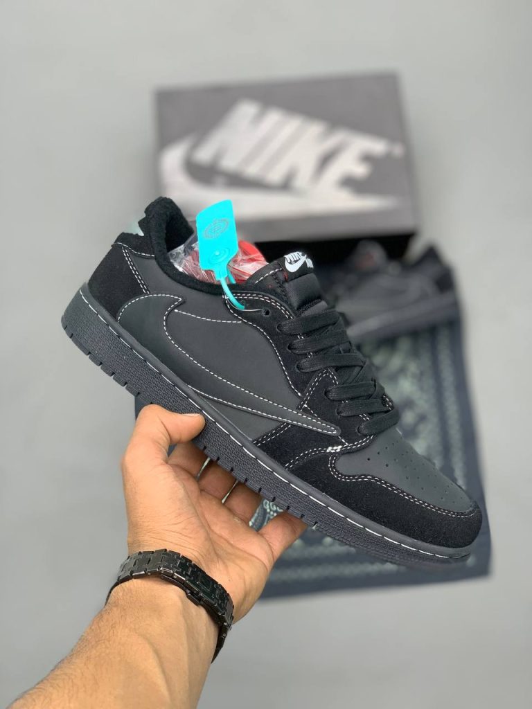 Jordan 1 Low Travis Scott Black Phantom g1