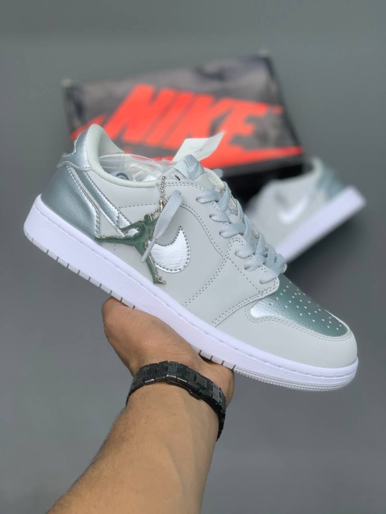 کتونی نایک (silver green) low og