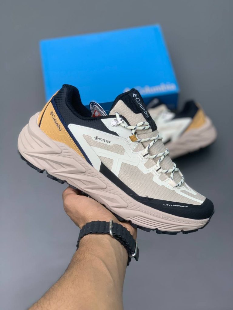 Vibram Mega Grip Gore-Tex Khaki