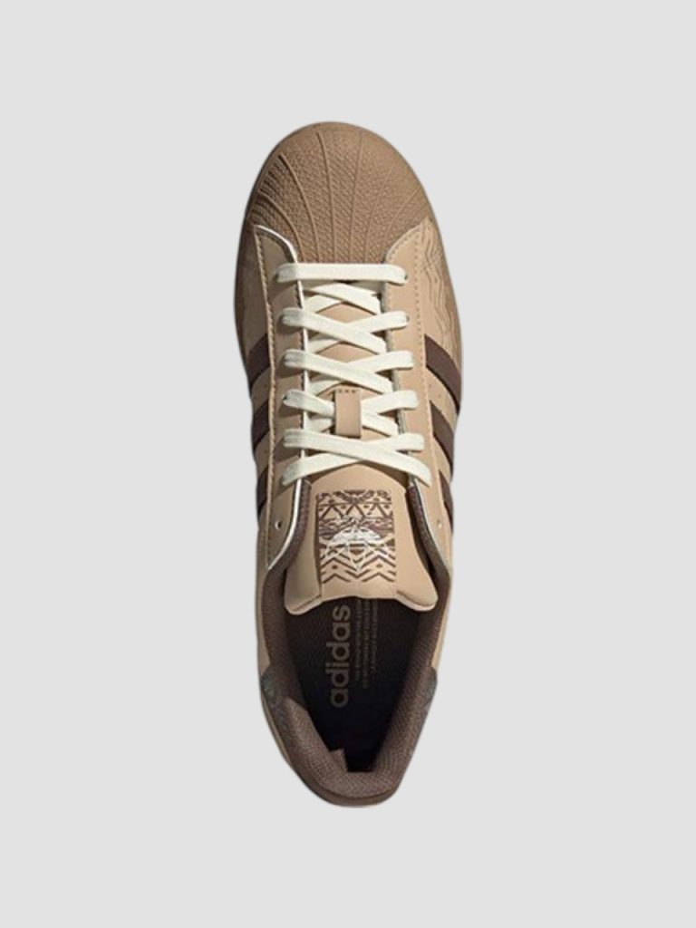 superstar shoes magic beige / cargo brown