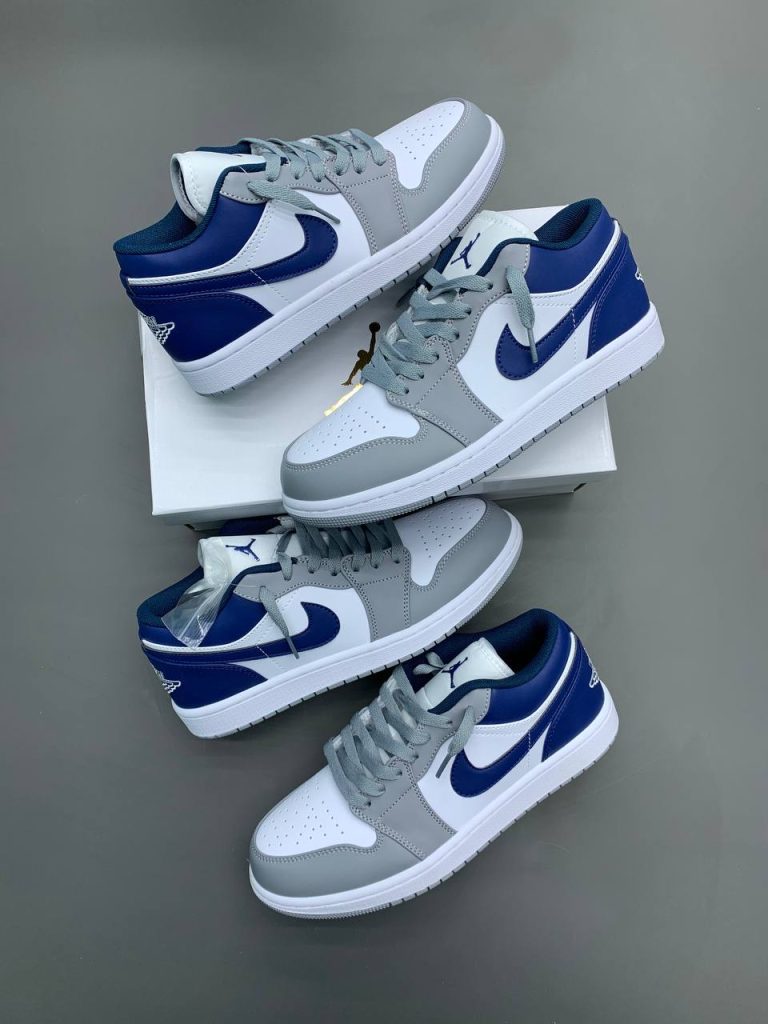 کتونی نایک jordan 1 low french blue