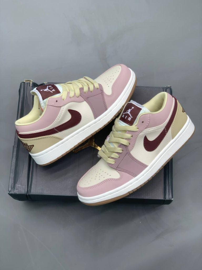 کتونی نایک jordan 1 low palo rosa