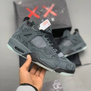 Air Jordan 4 Retro x Kaws black suede luminous