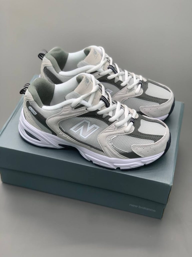 کتونی نیوبالانس (light grey) 530