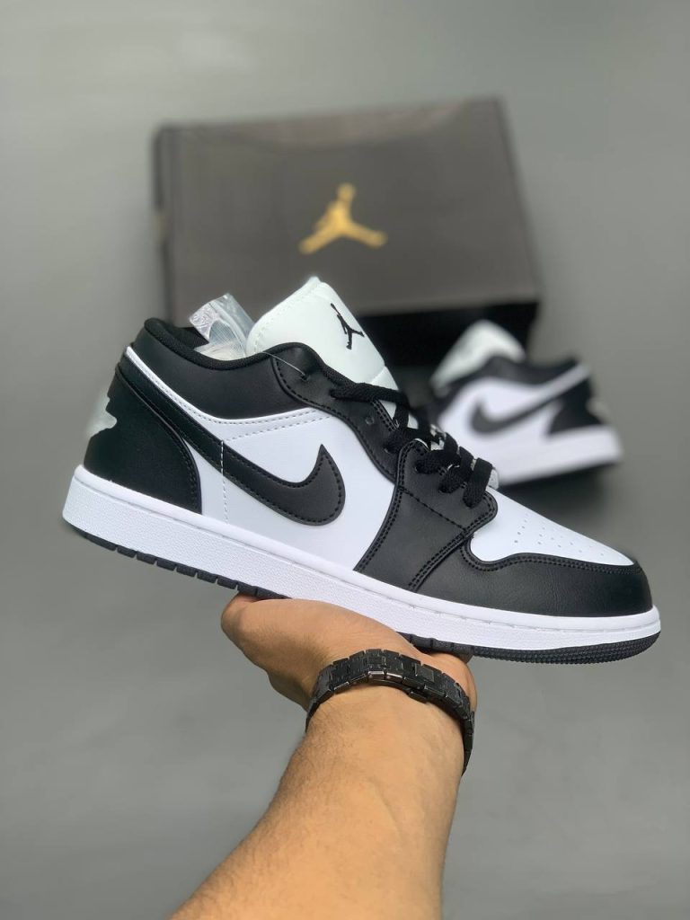 کتونی نایک jordan 1 low panda