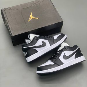 کتونی نایک jordan 1 low panda