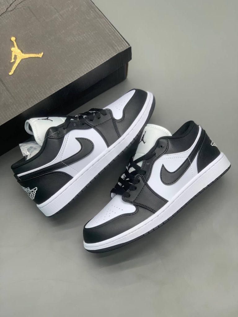 کتونی نایک jordan 1 low panda