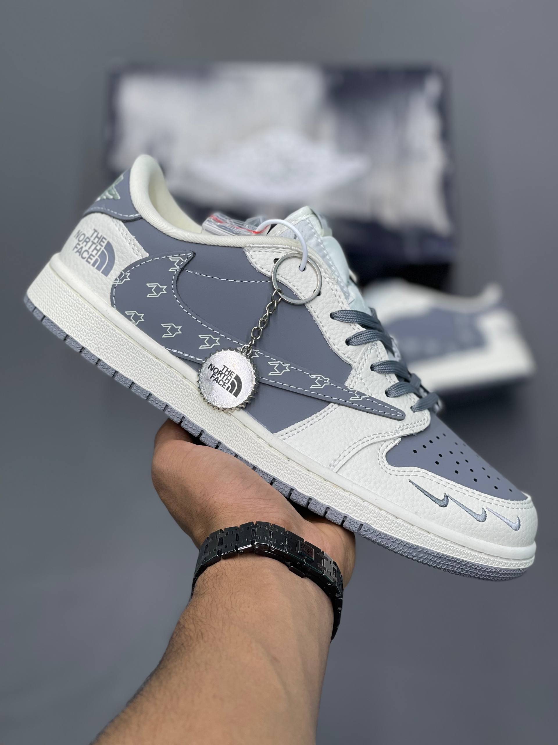 NIKE TRAVIS SCOTT X FRAGMENT DESIGN X AIR JORDAN 1 LOW OG SP LV GREY BLACK NIKE TRAVIS SCOTT X FRAGMENT DESIGN X AIR JORDAN 1 LOW OG SP LV GREY BLACK