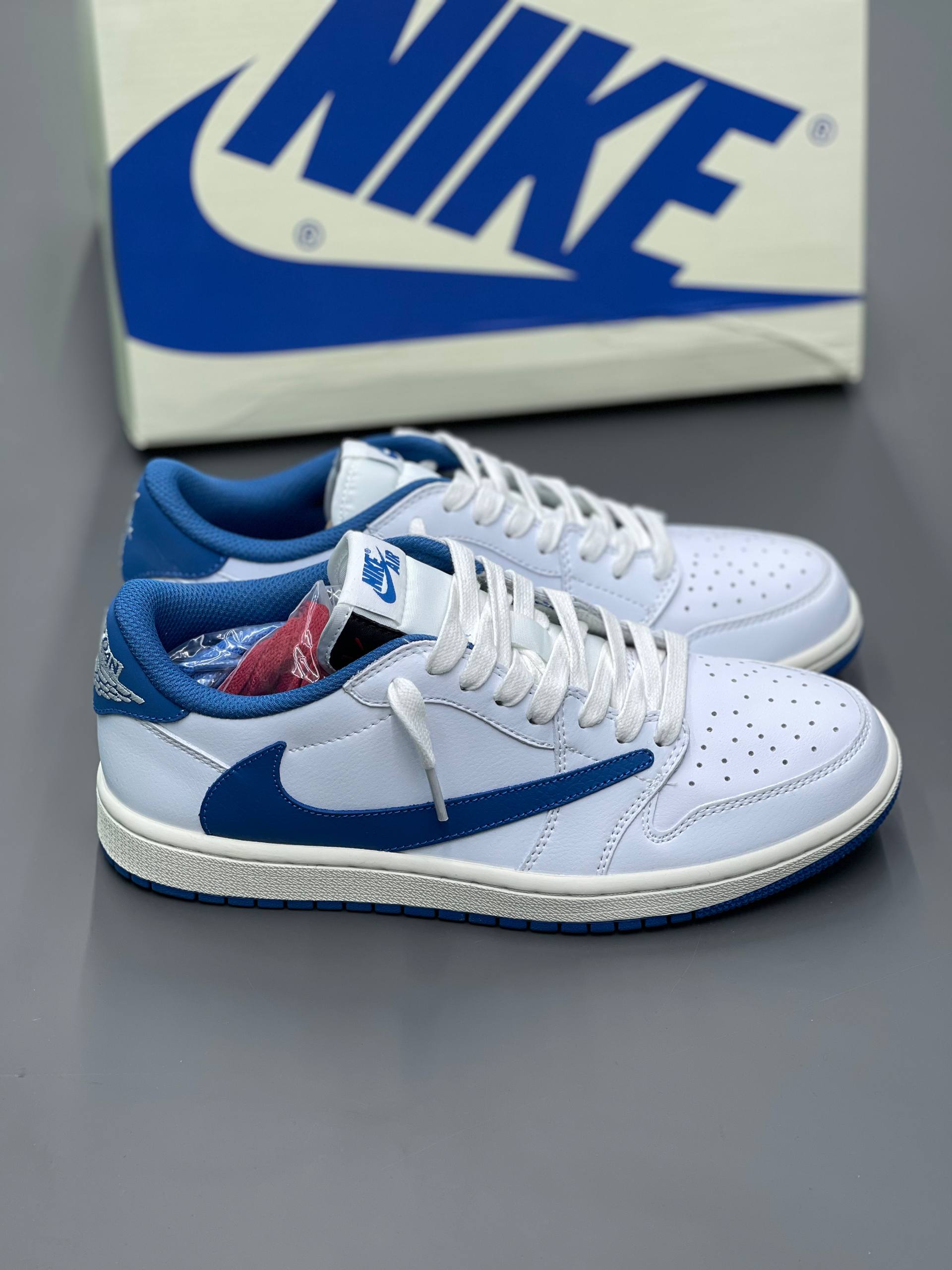 NIKE AIR JORDAN LOW X FRAGMENT X TRAVIS SCOTT HEAT OFF WHITE NIKE AIR JORDAN LOW X FRAGMENT X TRAVIS SCOTT HEAT OFF WHITE
