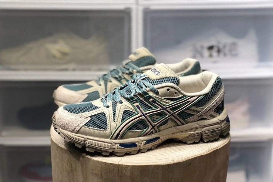 کتونی اسیکس مناسب فصل بهار