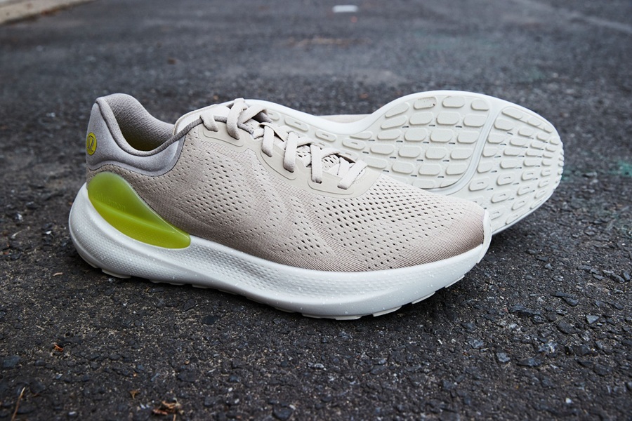 راهرو؛ بهترین فروشگاه باری خرید کفش مناسب خار پاشنه