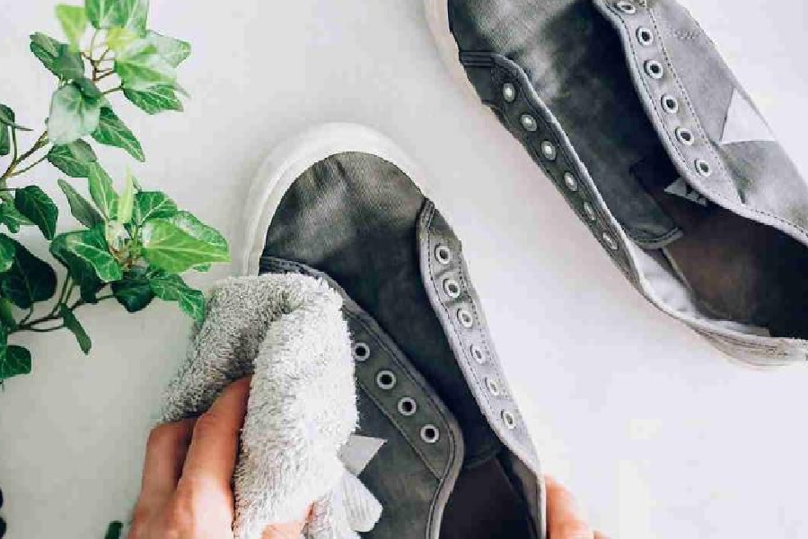 راهنمای تمیز کردن کفش